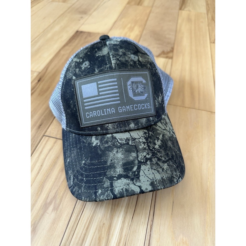 Under Armour Camo Carolina Gamecocks Freedom Collection Blitzing Trucker Hat USC